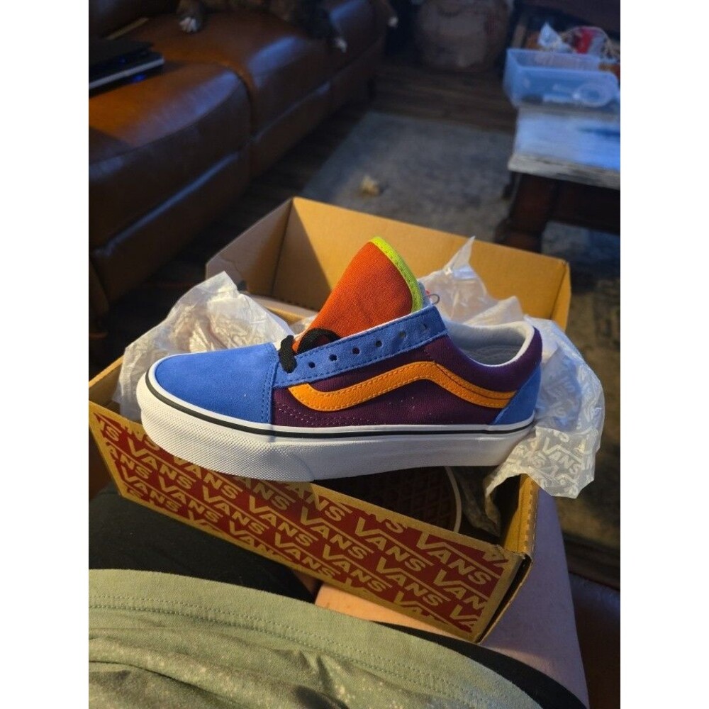 Marigold/ Purple/ย New Vans In Box Size 3.5M 5W